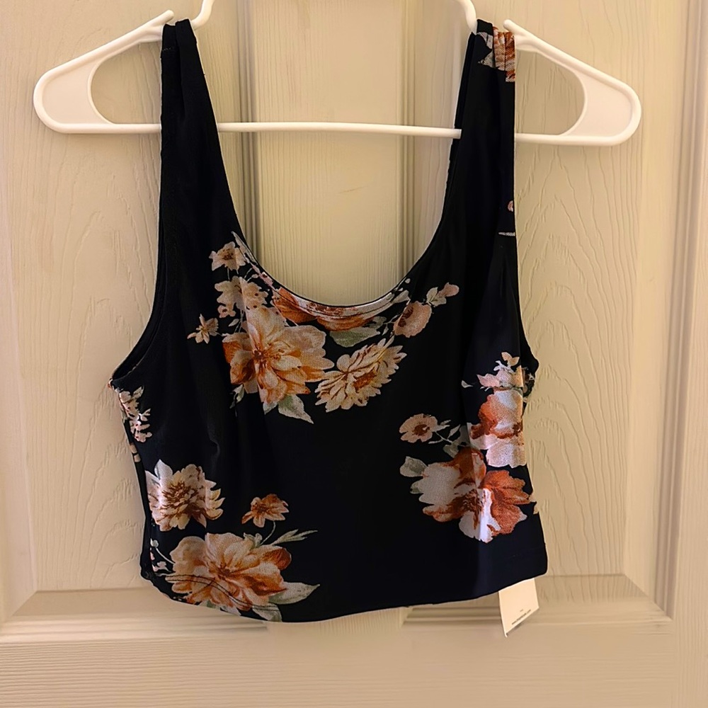 Black crop top